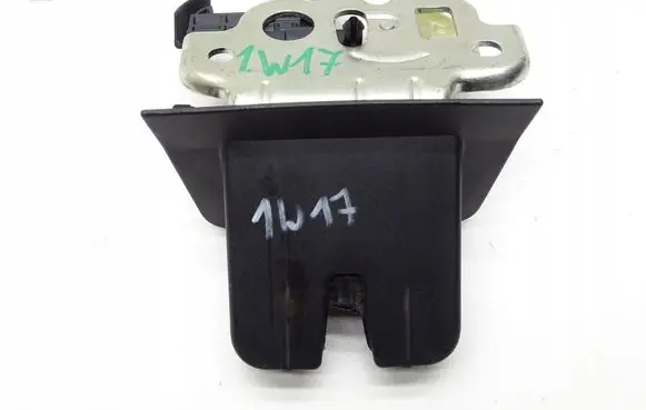 Audi Q3 8U Tailgate/trunk/boot lock/catch/latch 8U0827520
