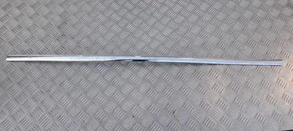 Ford Fiesta Front door glass trim molding zk26325d zk-26325d