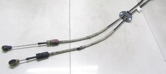 Volvo V60 Gear shift cable linkage