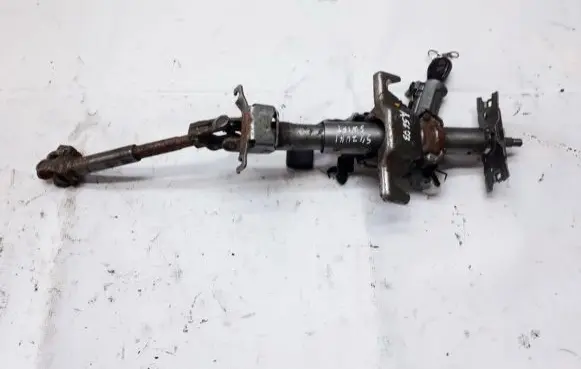 Suzuki Swift I Steering wheel axle 26109682 48200-62J10