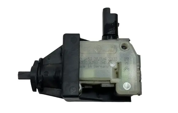 Fuel tank cap lock motor