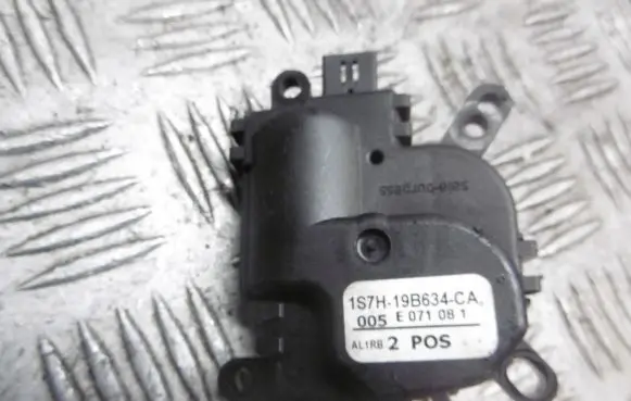 Ford Focus C-MAX A/C air flow flap actuator/motor 1S7H-19B634-CA