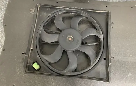 Nissan Qashqai Fan set 214814EB0A FS2079 M167580