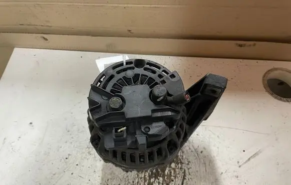 Volvo S40, V40 Generator/alternator 8676498 0124525029