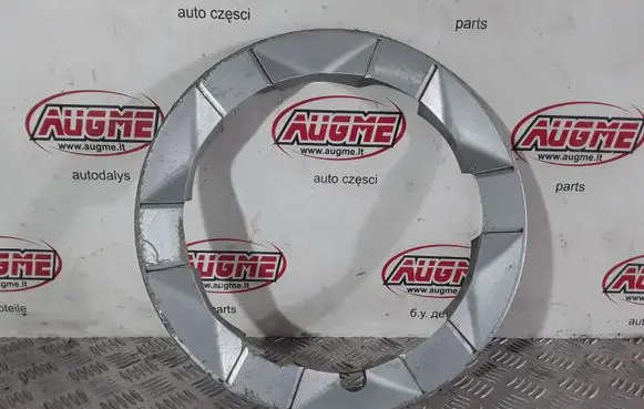 Toyota Prius (XW20) R16 wheel hub/cap/trim 