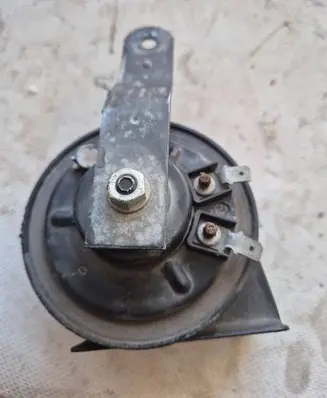 Tesla Model X Horn signal 002407