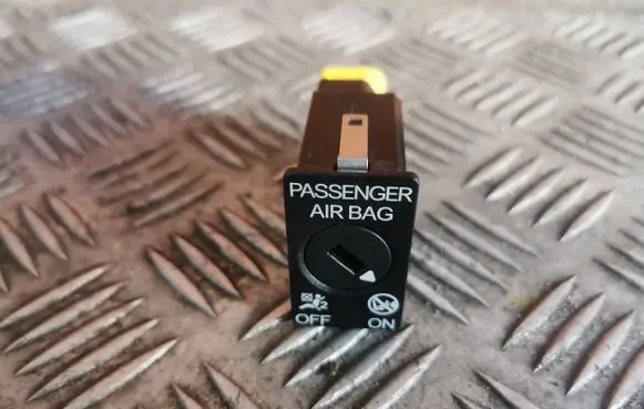 Seat Leon (5F) Passenger airbag on/off switch 5C5919237