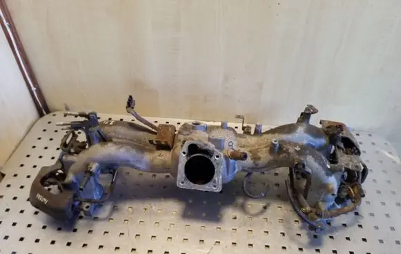 Subaru Outback Intake manifold