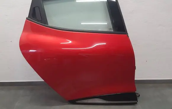 Renault Clio IV Rear door 