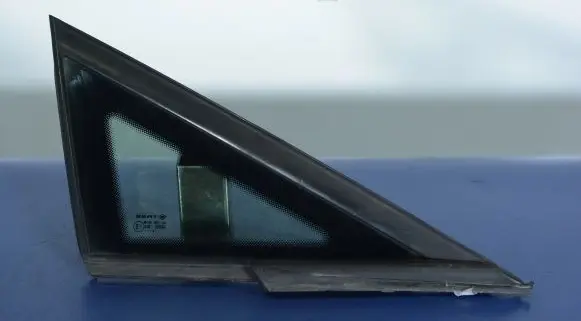 Seat Ibiza IV (6J,6P) Front door vent window glass four-door 