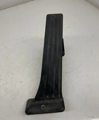 BMW 1 F20 F21 Accelerator throttle pedal 3542685317604 12037313DE 17548901