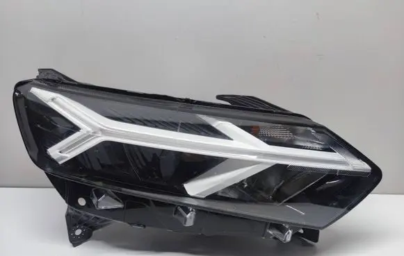 Dacia Sandero III Headlight/headlamp 260106197R