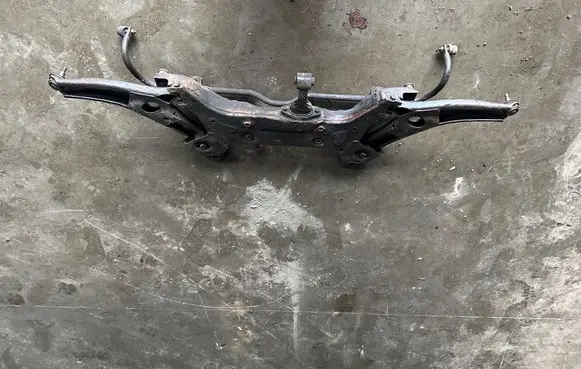 Hyundai ix20 Front subframe