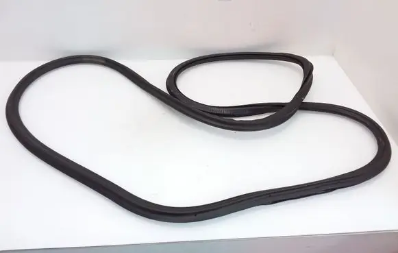 Audi A8 S8 D4 4H Front door rubber seal