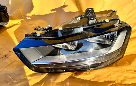 Audi A4 S4 B8 8K Headlight/headlamp
