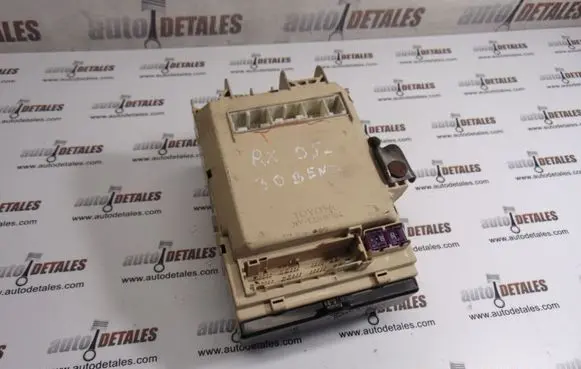Lexus RX 300 Fuse box set
