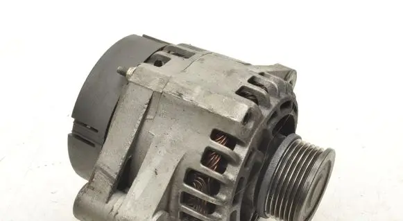Opel Astra H Generator/alternator 