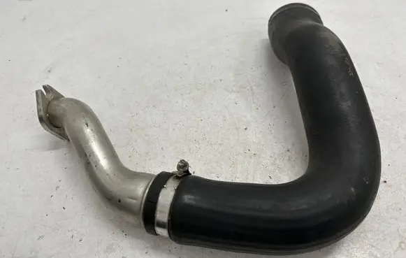 Opel Insignia A Intercooler hose/pipe 520375A