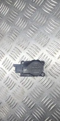 Mercedes-Benz C W203 Air flap motor/actuator A2038201642