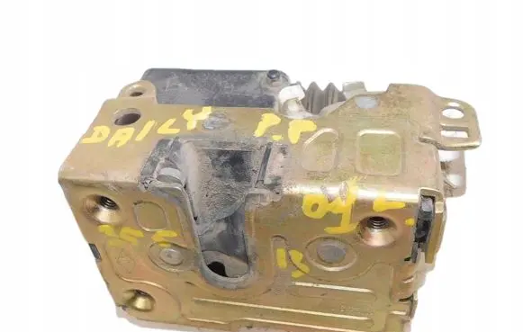 Iveco Daily 3rd gen Front door lock