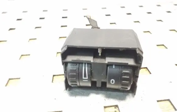 Volkswagen Touran I Headlight level height control switch 1T0941333B