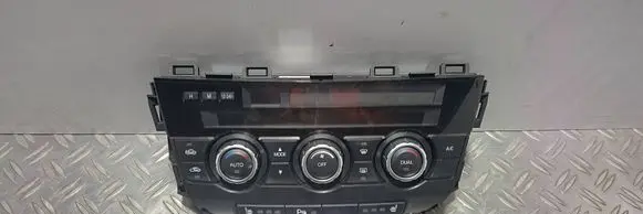 Mazda CX-5 Climate control unit KR8471190 61190 3110
