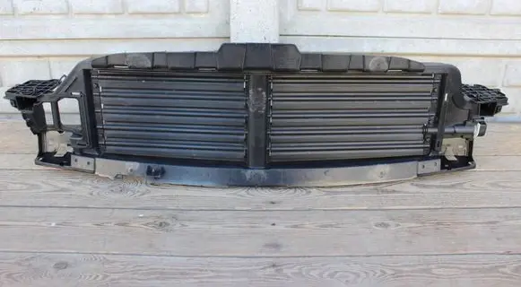Volvo XC60 Intercooler air channel guide AD0X5