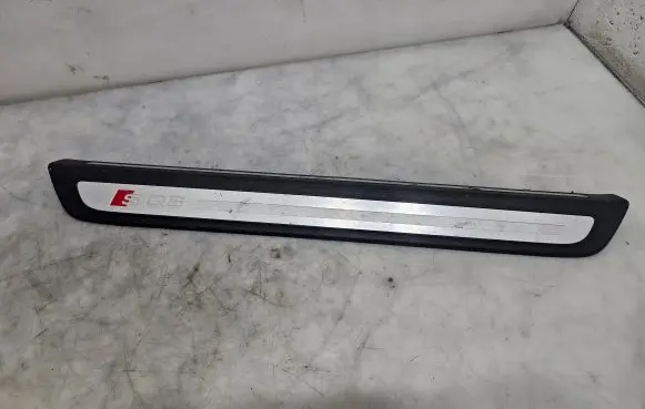Audi Q5 SQ5 Front sill trim cover 8R0853374