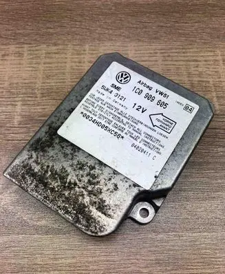 Seat Alhambra (Mk1) Airbag control unit/module 1C0909605 5WK43121