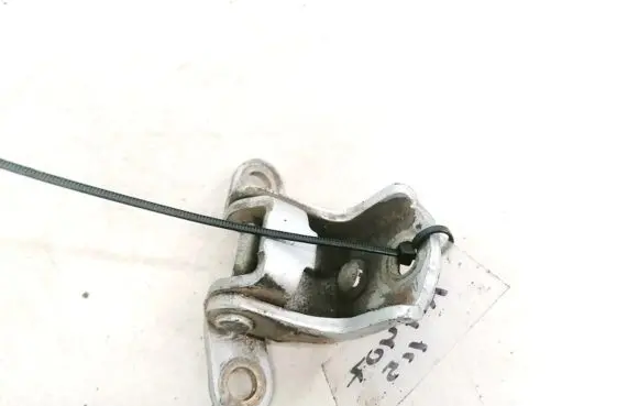Nissan Almera Tino Tailgate/trunk/boot hinge