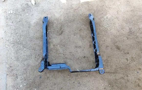 Porsche Cayenne (92A) Driver seat console base 7P0881677B