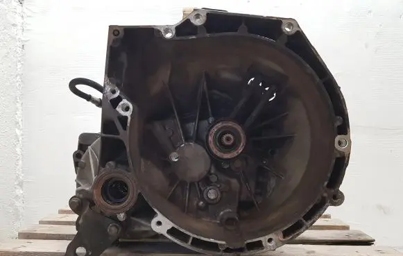 Ford Turneo Courier Manual 5 speed gearbox DV1R7002BBD T6TA1