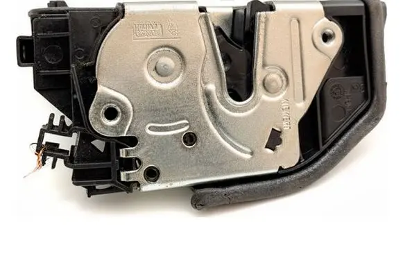 BMW 3 F30 F35 F31 Front door lock 7229458