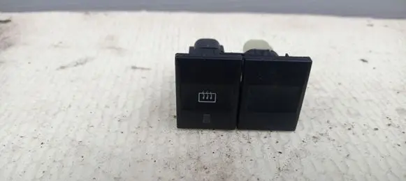 Ford Mondeo Mk III Windscreen/window heater switch