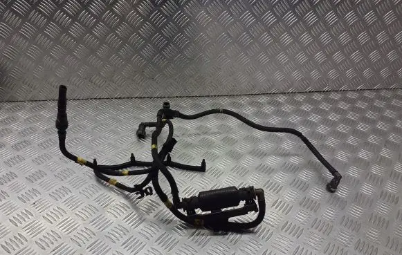 Peugeot 407 Fuel injector supply line/pipe BRAK