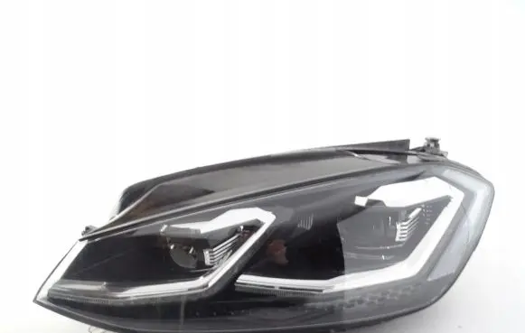 Volkswagen Golf VII Headlight/headlamp