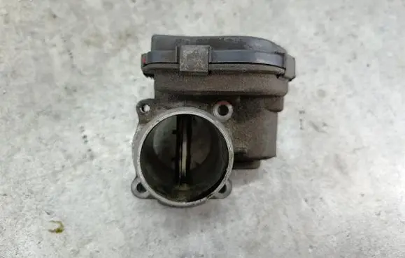 Ford Focus Throttle body valve 9673534480