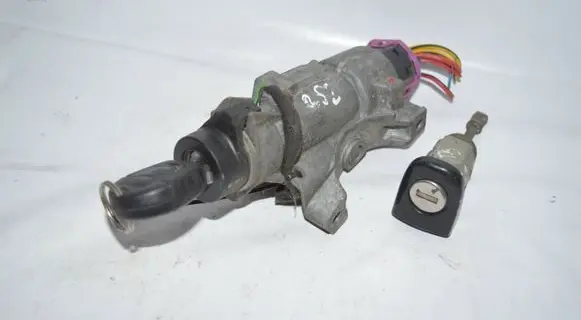 Volkswagen PASSAT B5 Ignition lock