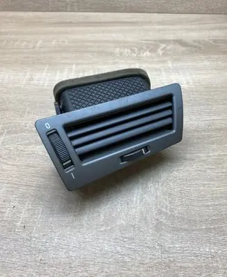 BMW 7 E65 E66 Dashboard side air vent grill/cover trim 8223334
