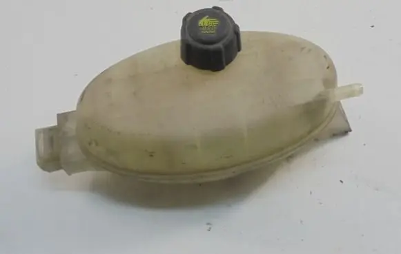 Renault Trafic II (X83) Coolant expansion tank/reservoir 7700312900