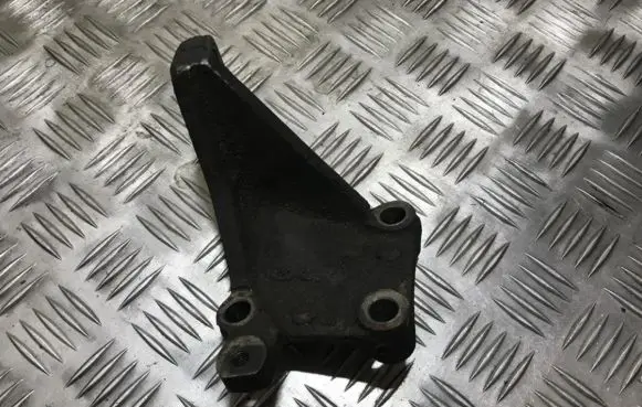 Ford Mondeo MK I Engine mount bracket 91ff9k552b 91ff-9k552-b