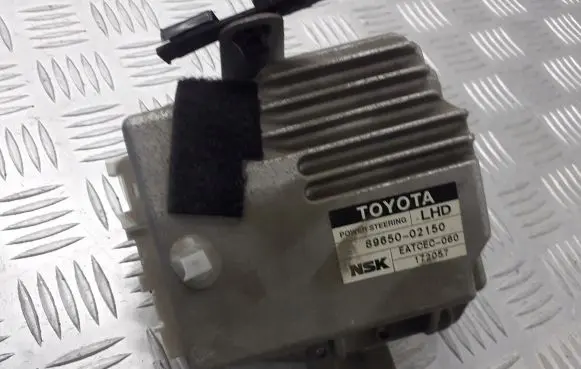 Toyota Corolla E120 E130 Fuel injection control unit/module 89871-20050