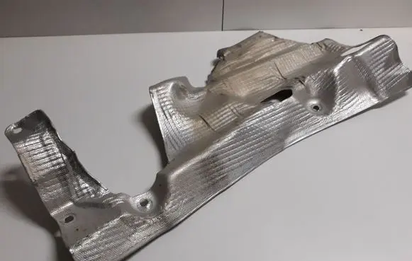 Audi Q7 4M Heat shield in engine bay 4M0825662H