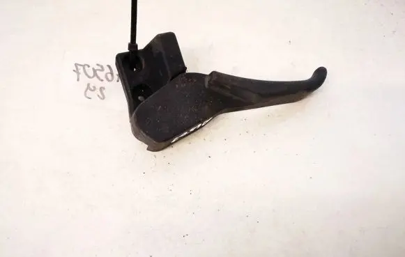 Volkswagen PASSAT B5 Engine bonnet (hood) release handle 3b1823533