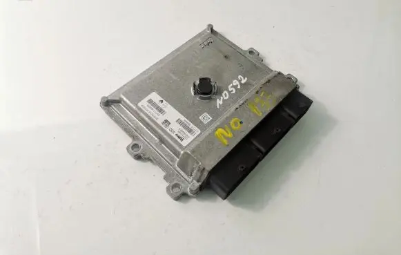 Renault Clio IV Engine control unit/module ECU 237109222R 237106690R