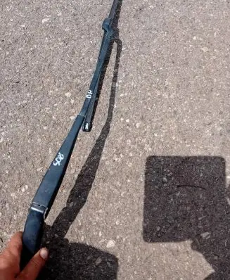 Peugeot 508 Front wiper blade arm 9686437780