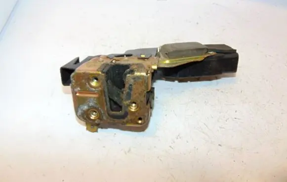 Volvo S40, V40 Front door lock 30850805 30850814