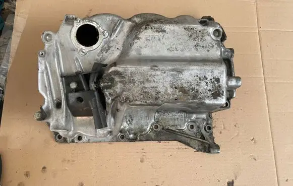 BMW X1 F48 F49 Oil sump 7605231