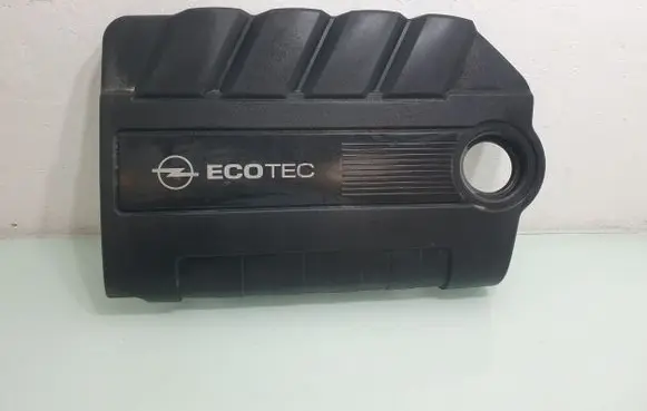 Opel Zafira B Engine cover (trim) 315829598