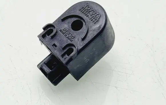 Toyota RAV 4 (XA30) Horn buzzer relay 8974748020